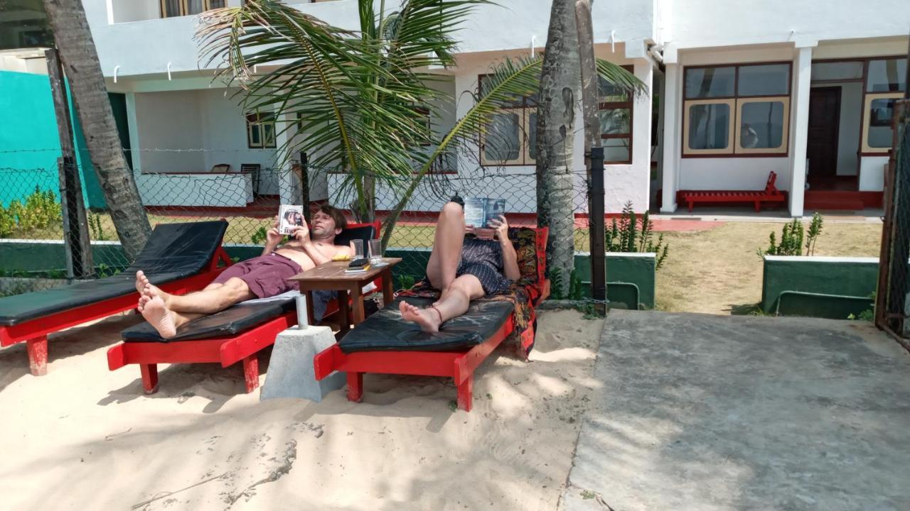 New Seaside Inn Hikkaduwa Exteriér fotografie